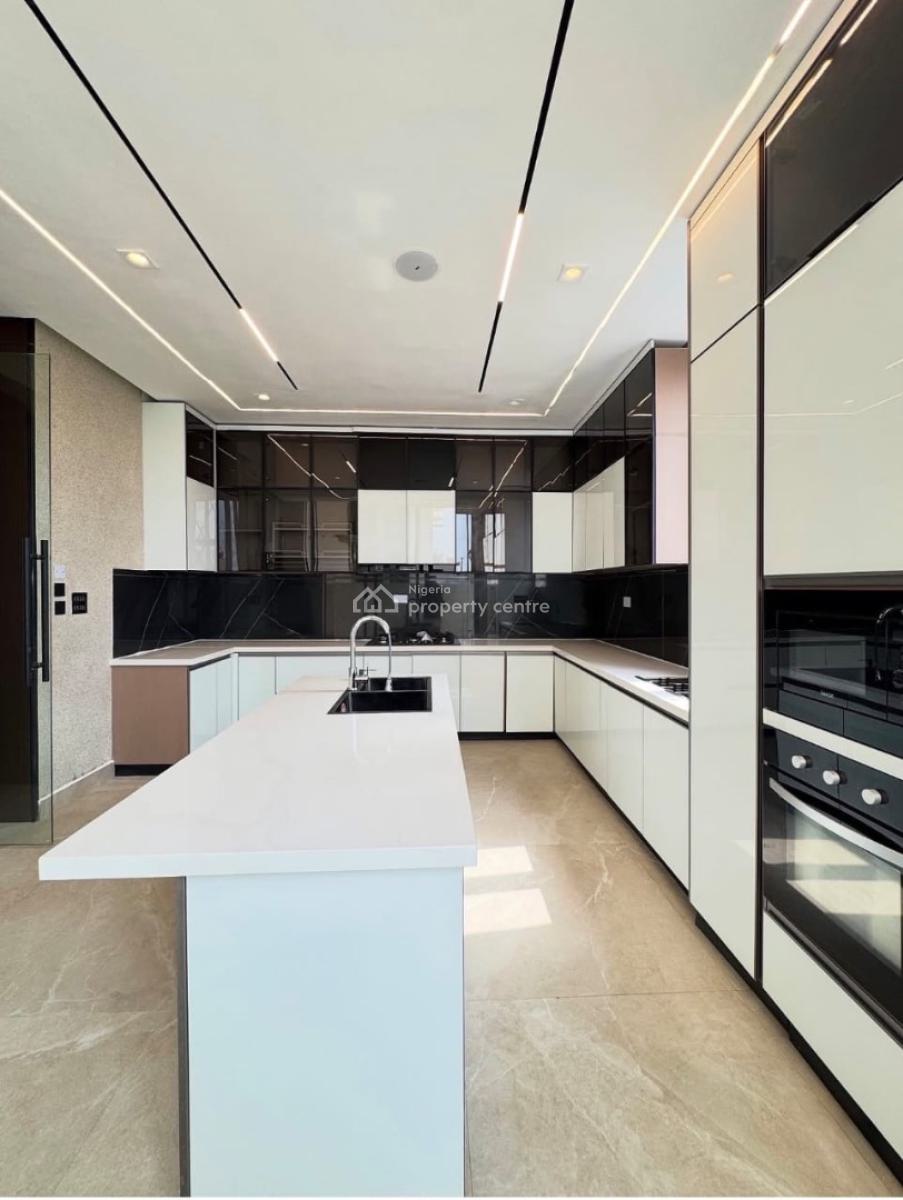 a Well Maintained Spacious 5 Bedroom Fully Detached Duplex with Bq, Phase 1, Lekki, Lagos, Detached Duplex for Sale