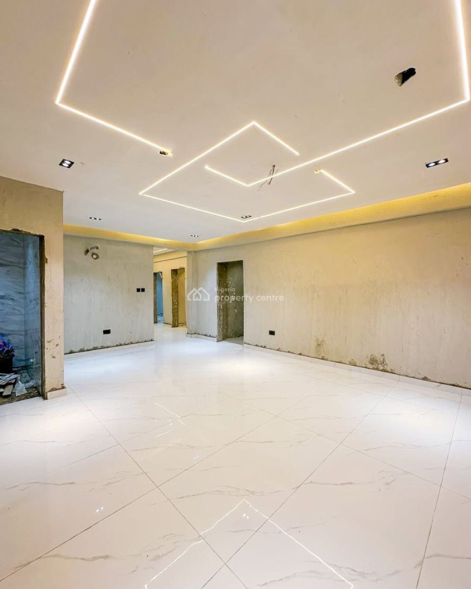 Luxuriously Built 3 Bedroom Apartment, Yaba, Lagos, Flat / Apartment for Sale
