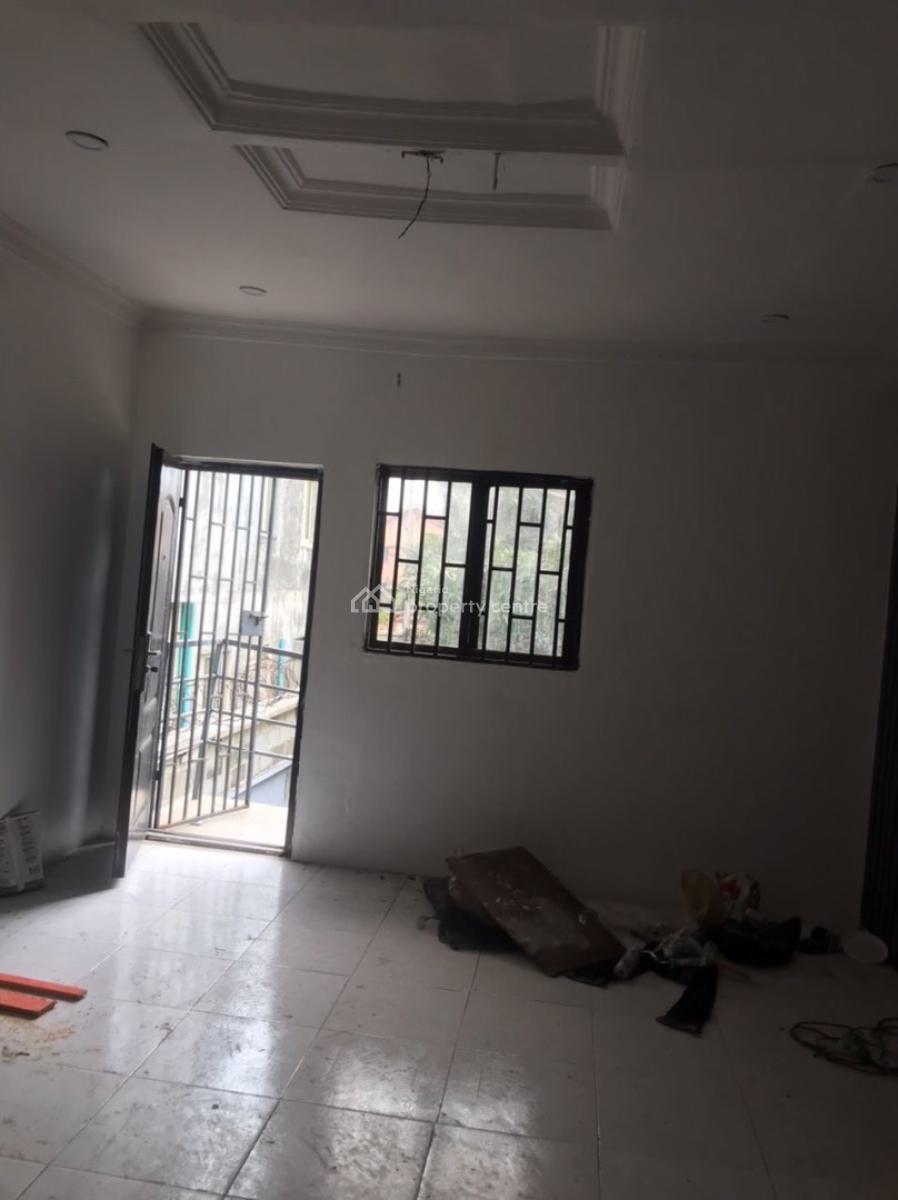 Well Maintained and Renovated 2 Bedrooms Apartment, Ajah, Lagos, Flat / Apartment for Rent