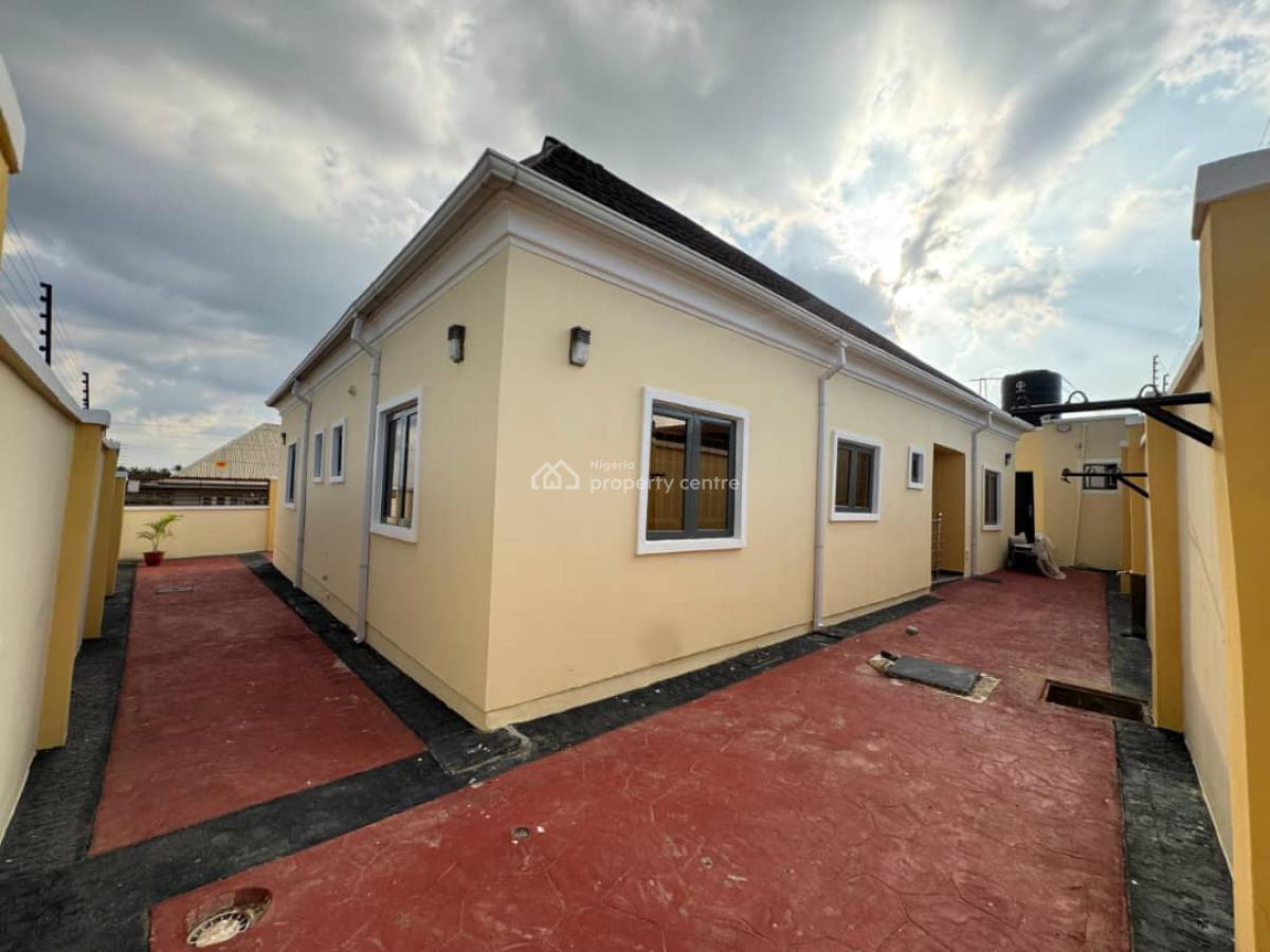 Exquisitely Newly Built Modern 4 Bedroom Bungalow with Luxury Finishin, Opeyemi Estate, Akobo, Ibadan, Akobo, Ibadan, Oyo, Detached Bungalow for Sale