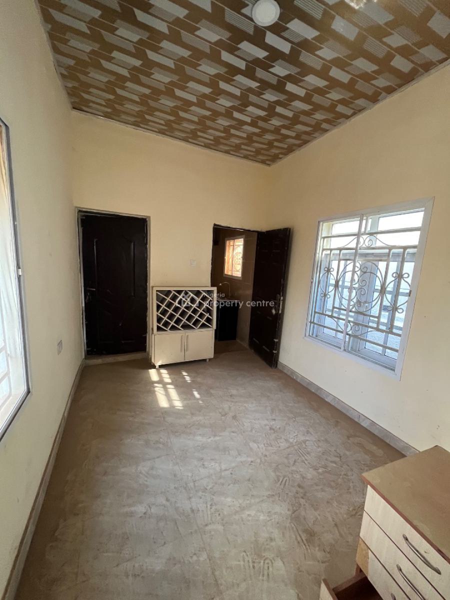 Standard 1 Bedroom Apartment with Two Toilets, Inside a Well Secured Estate Along Sunnyvale Expressway, Tarred Road a, Galadimawa, Abuja, Mini Flat (room and Parlour) for Rent