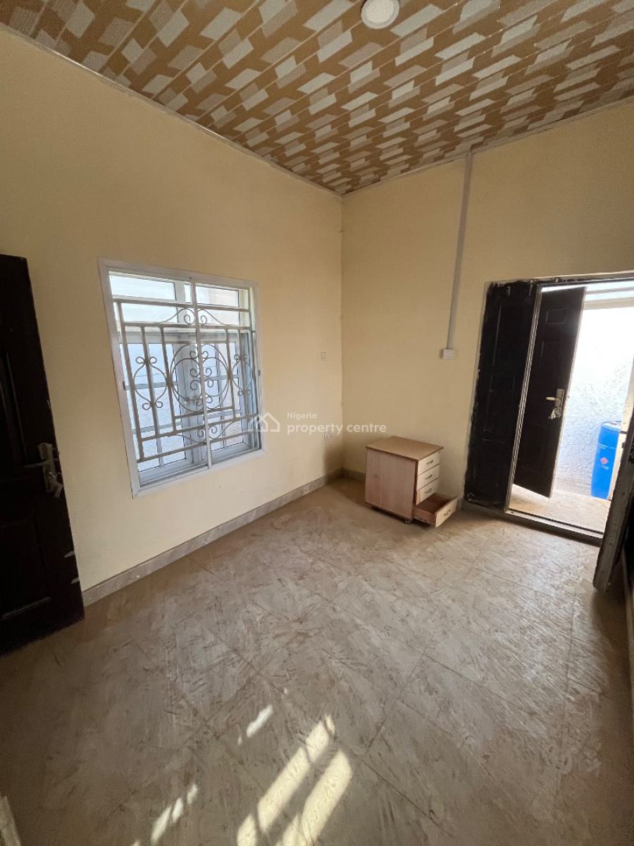 Standard 1 Bedroom Apartment with Two Toilets, Inside a Well Secured Estate Along Sunnyvale Expressway, Tarred Road a, Galadimawa, Abuja, Mini Flat (room and Parlour) for Rent