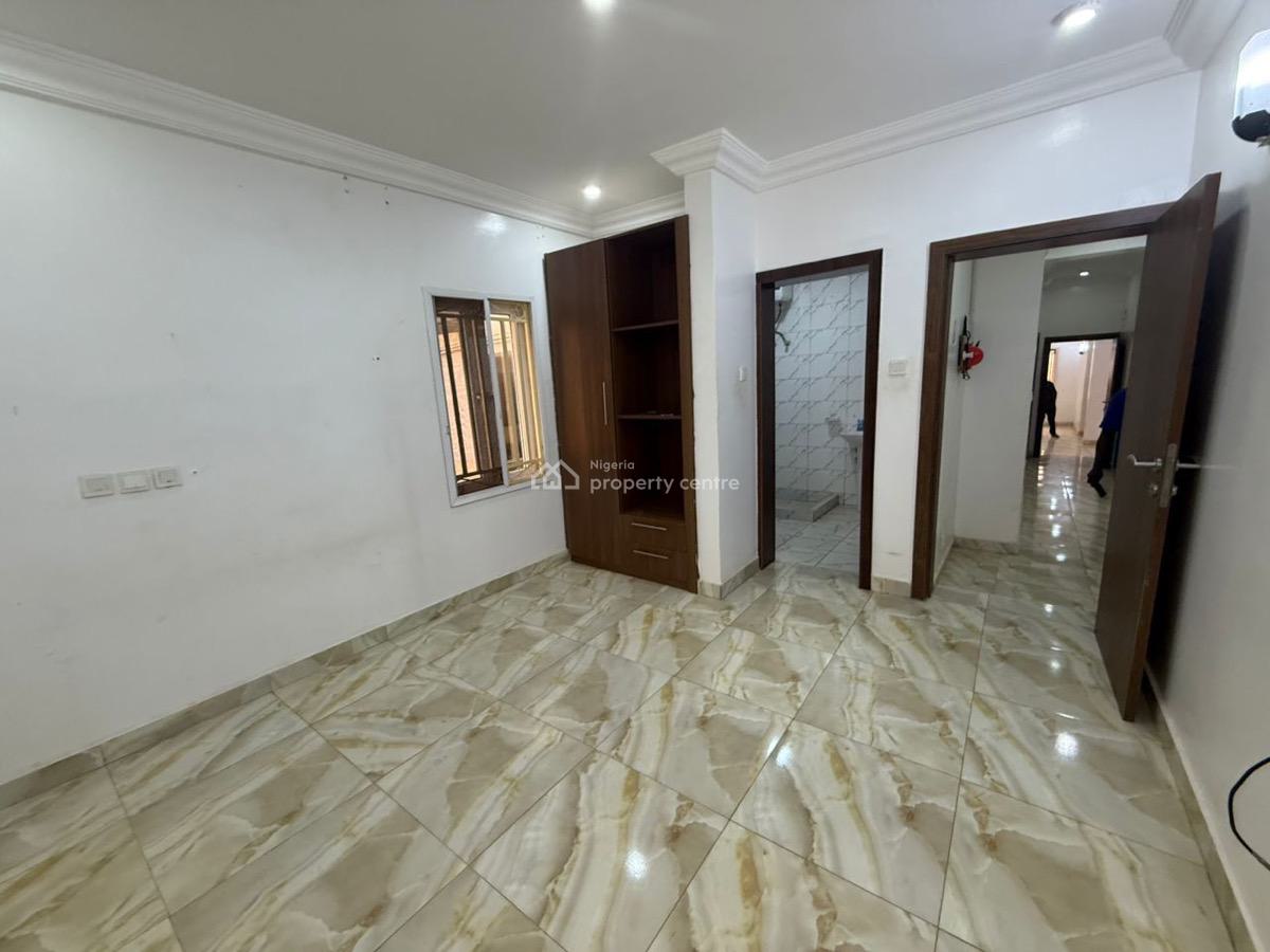 Tastefully Finished 3 Bedroom Spacious Apartment. En-suite,tarred Road, Serene Neighborhood, Mabushi, Abuja, Flat / Apartment for Rent