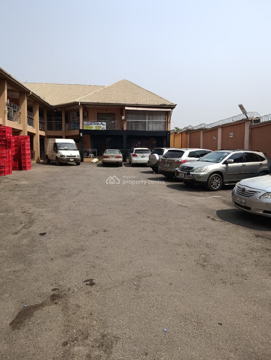 Big Space for Pharmacy and Eatery, Akobo Ojurin, Akobo, Ibadan, Oyo, Commercial Property for Rent