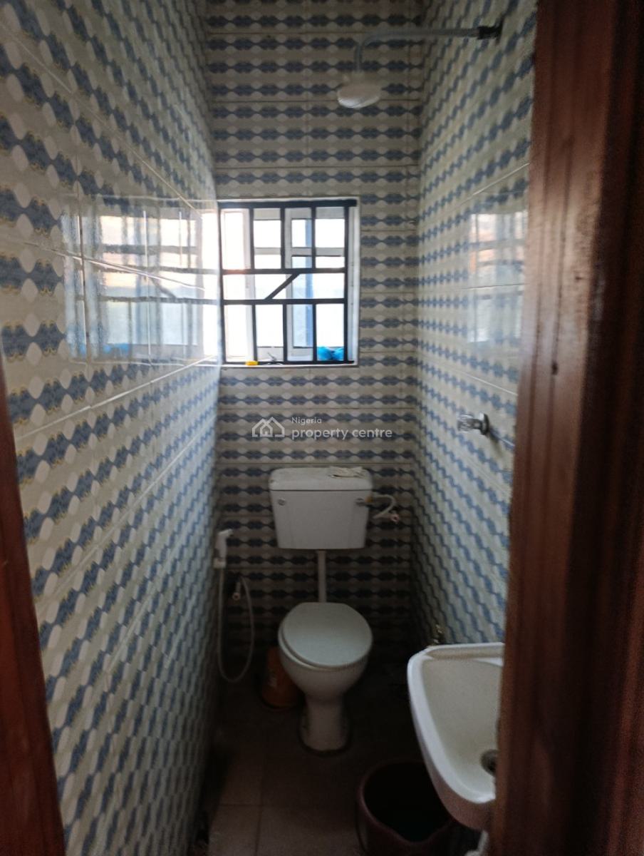 2 Bedroom Flat in a Good Neighborhood Facing Tarred Road, By Airport, Alakia, Ibadan, Oyo, Semi-detached Bungalow for Rent