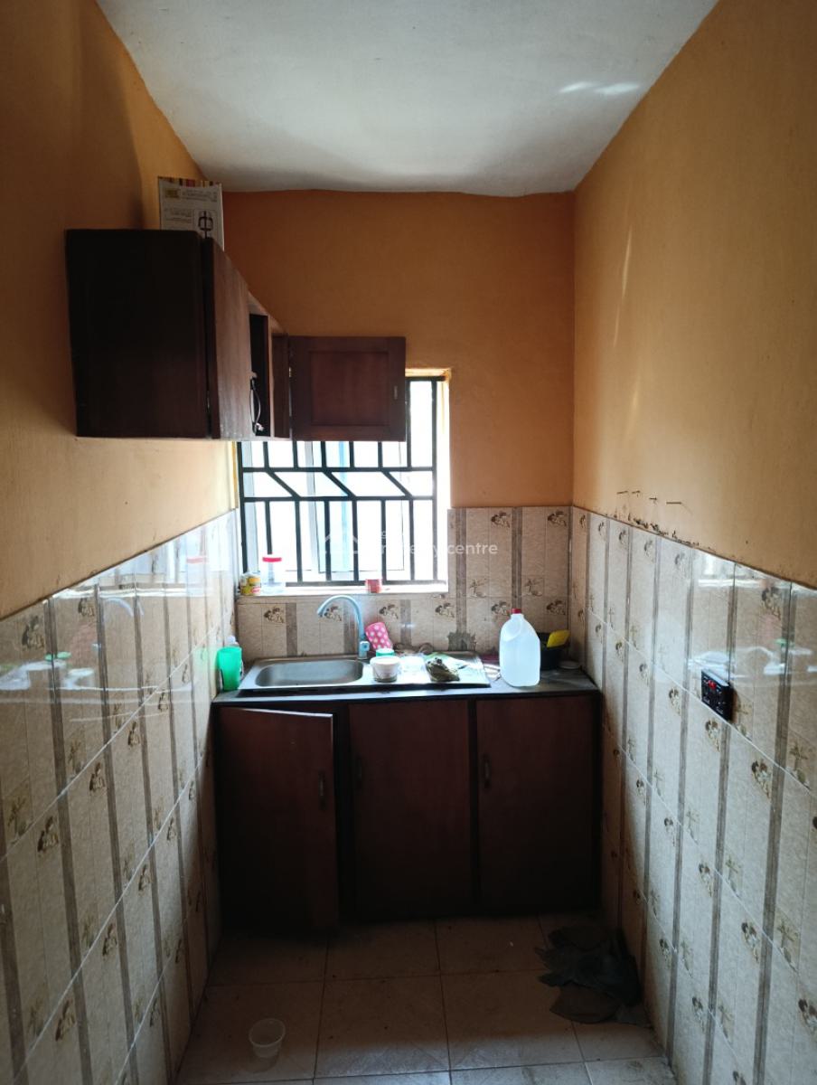 2 Bedroom Flat in a Good Neighborhood Facing Tarred Road, By Airport, Alakia, Ibadan, Oyo, Semi-detached Bungalow for Rent