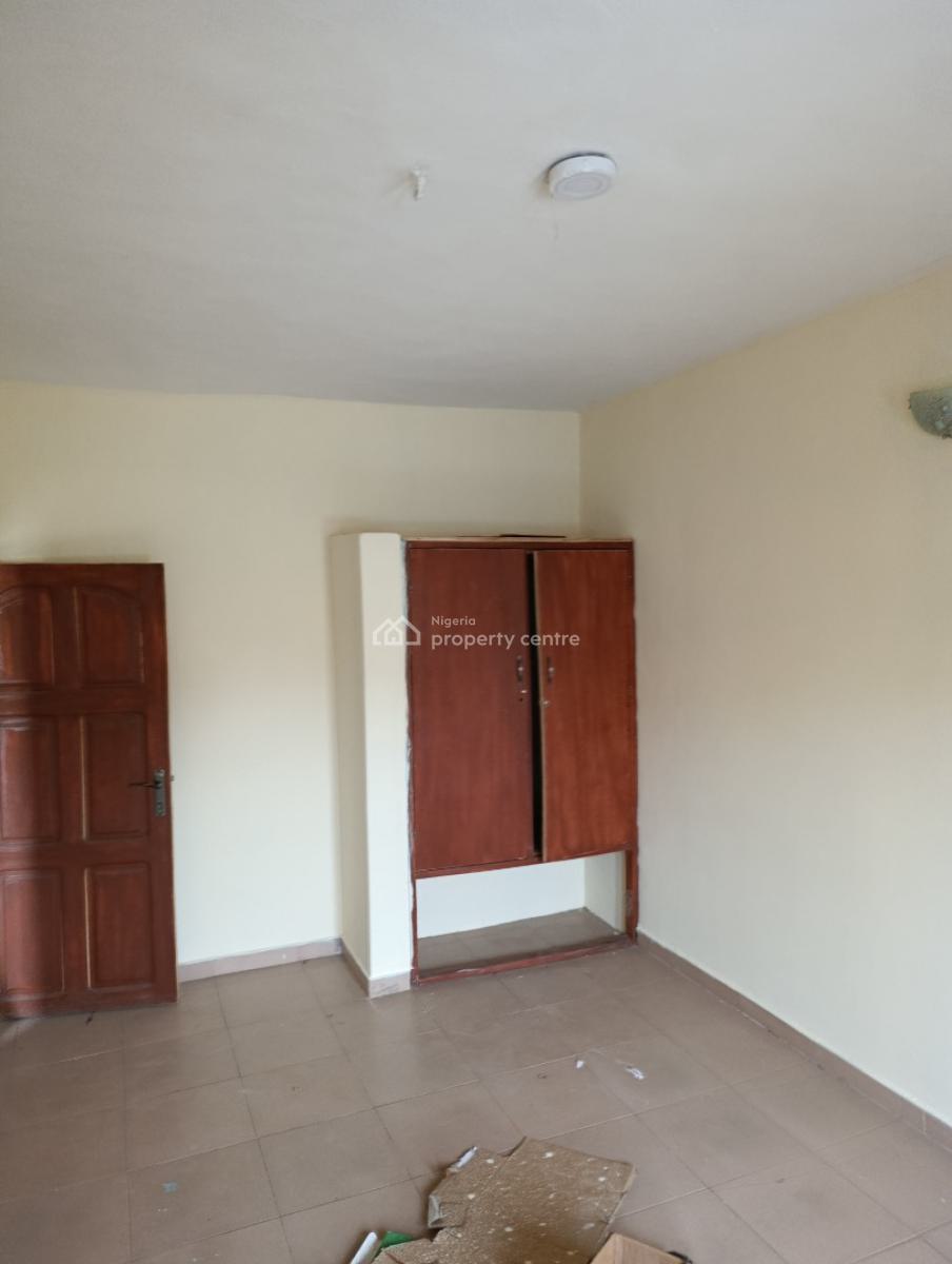 2 Bedroom Flat in a Good Neighborhood Facing Tarred Road, By Airport, Alakia, Ibadan, Oyo, Semi-detached Bungalow for Rent