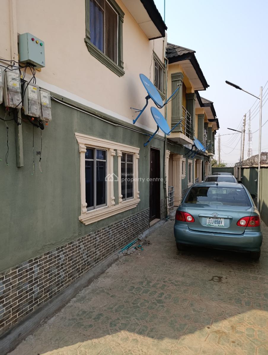 2 Bedroom Flat in a Good Neighborhood Facing Tarred Road, By Airport, Alakia, Ibadan, Oyo, Semi-detached Bungalow for Rent