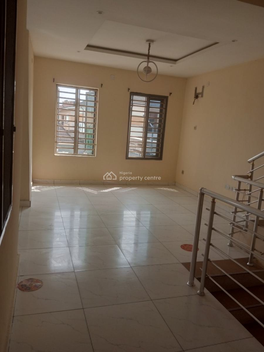 Clean 3bedroom Flat, Off Allen Avenue Ikeja, Ikeja, Lagos, Flat / Apartment for Rent