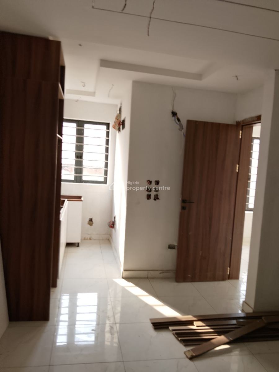 New 2bedroom Apartment with Open Plan Kitchen, Elevator,pool & Gym, Estate Opposite Dominos Pizza with Good Drainage, Agungi, Lekki, Lagos, Flat / Apartment for Sale