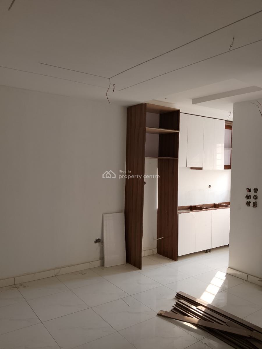 New 2bedroom Apartment with Open Plan Kitchen, Elevator,pool & Gym, Estate Opposite Dominos Pizza with Good Drainage, Agungi, Lekki, Lagos, Flat / Apartment for Sale