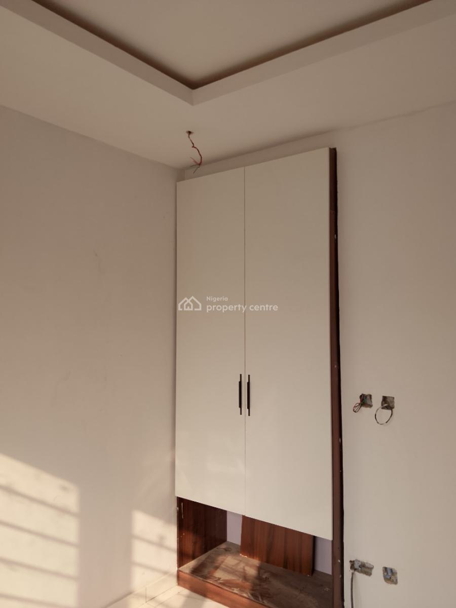 New 2bedroom Apartment with Open Plan Kitchen, Elevator,pool & Gym, Estate Opposite Dominos Pizza with Good Drainage, Agungi, Lekki, Lagos, Flat / Apartment for Sale