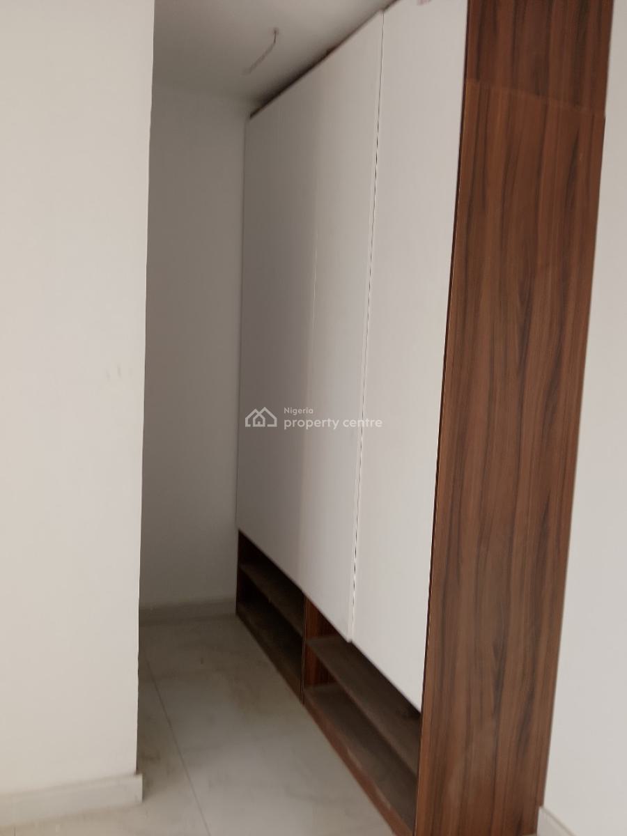 New 2bedroom Apartment with Open Plan Kitchen, Elevator,pool & Gym, Estate Opposite Dominos Pizza with Good Drainage, Agungi, Lekki, Lagos, Flat / Apartment for Sale