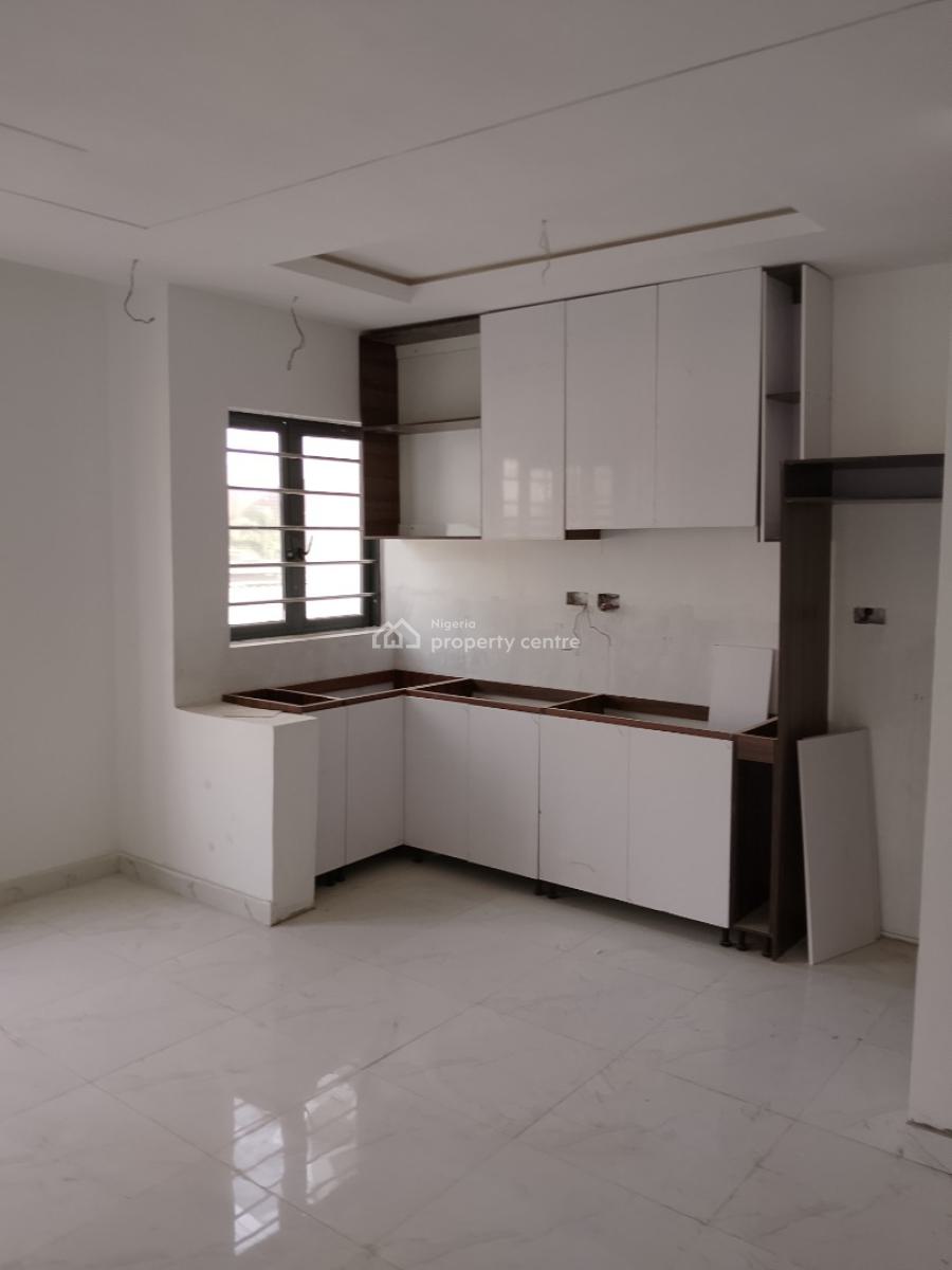 New 2bedroom Apartment with Open Plan Kitchen, Elevator,pool & Gym, Estate Opposite Dominos Pizza with Good Drainage, Agungi, Lekki, Lagos, Flat / Apartment for Sale