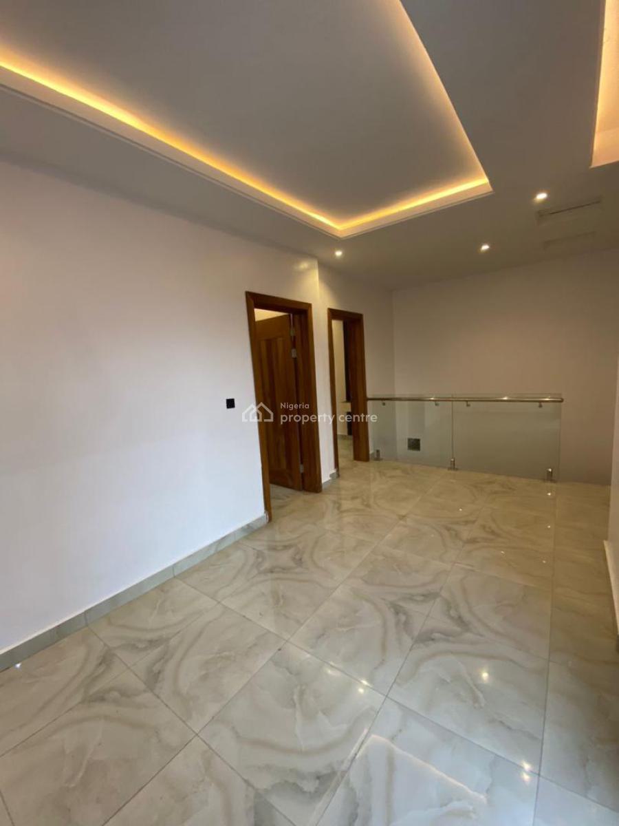 Premium 2 Bedroom Penthouse Maisonette with 2 Living Rooms 3 Balconies, Lekki Phase 1, Lekki, Lagos, Flat / Apartment for Sale