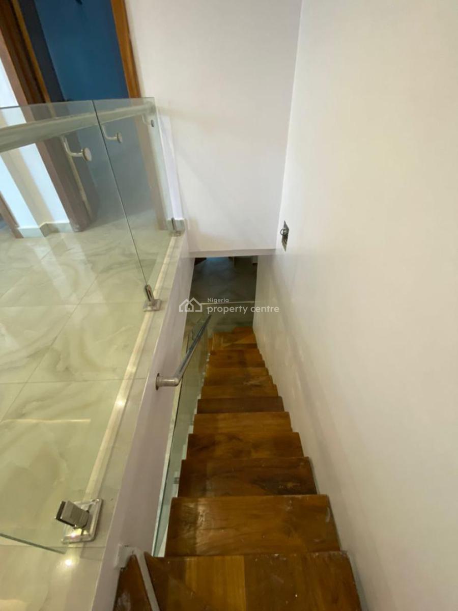 Premium 2 Bedroom Penthouse Maisonette with 2 Living Rooms 3 Balconies, Lekki Phase 1, Lekki, Lagos, Flat / Apartment for Sale