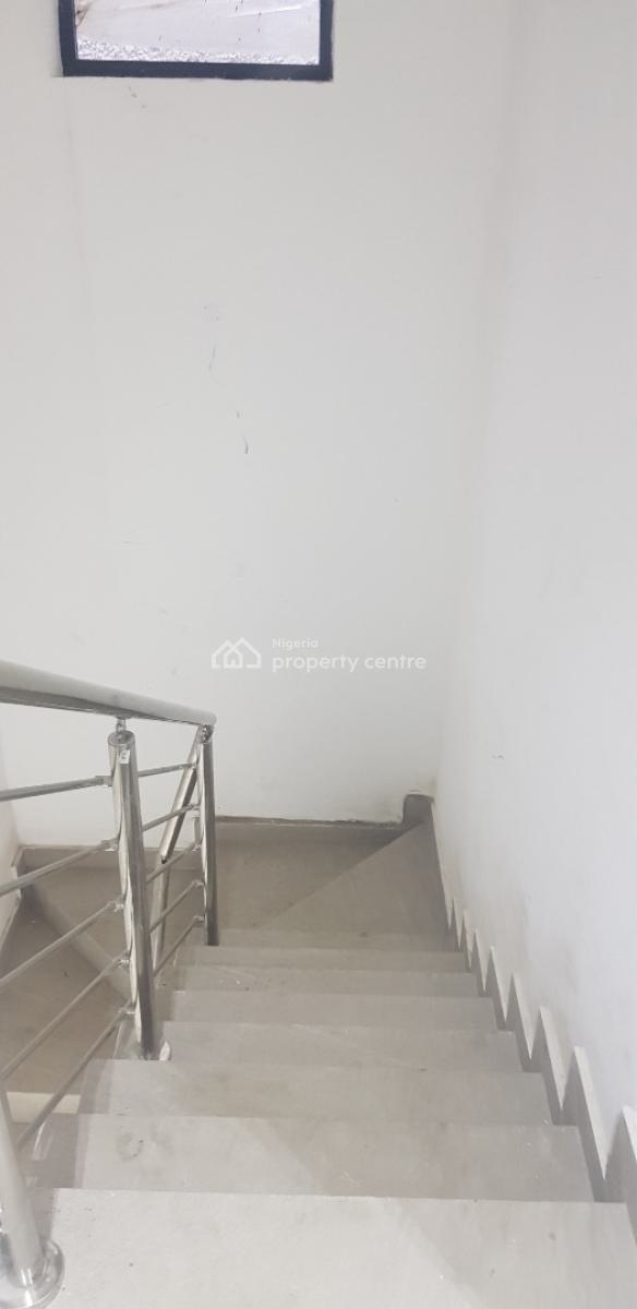Luxurious Spacious 4 Bedroom Terrace House, Idowu Akindele Crescent, Gra Phase 2, Magodo, Lagos, Terraced Duplex for Sale