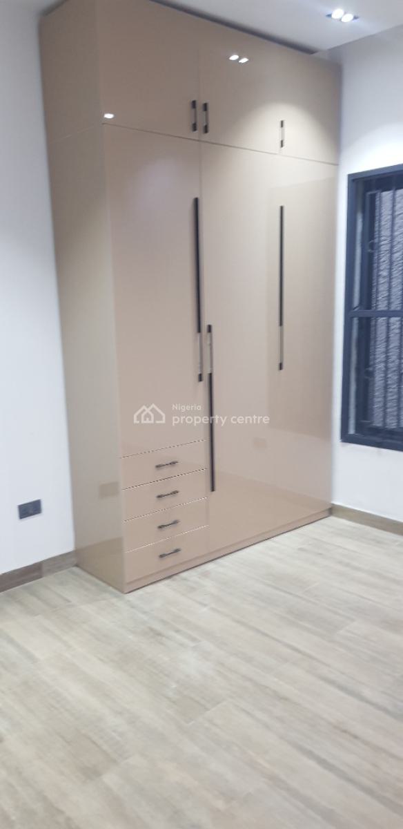 Luxurious Spacious 4 Bedroom Terrace House, Idowu Akindele Crescent, Gra Phase 2, Magodo, Lagos, Terraced Duplex for Sale