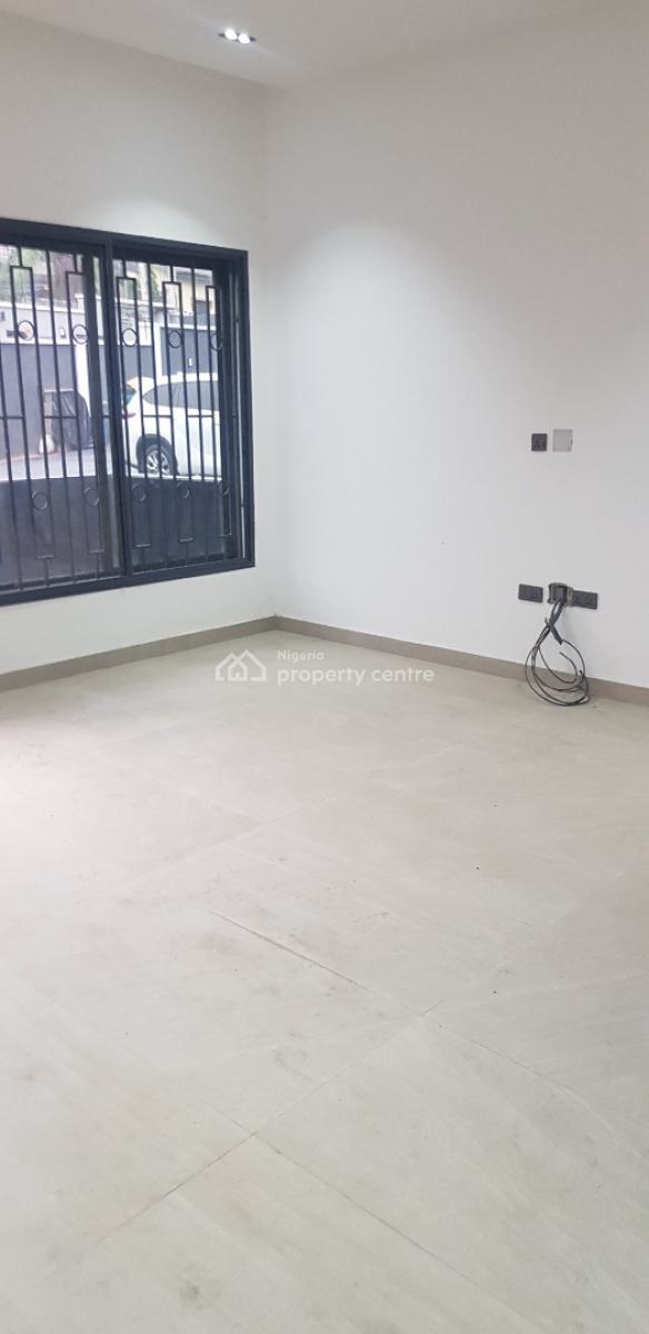 Luxurious Spacious 4 Bedroom Terrace House, Idowu Akindele Crescent, Gra Phase 2, Magodo, Lagos, Terraced Duplex for Sale