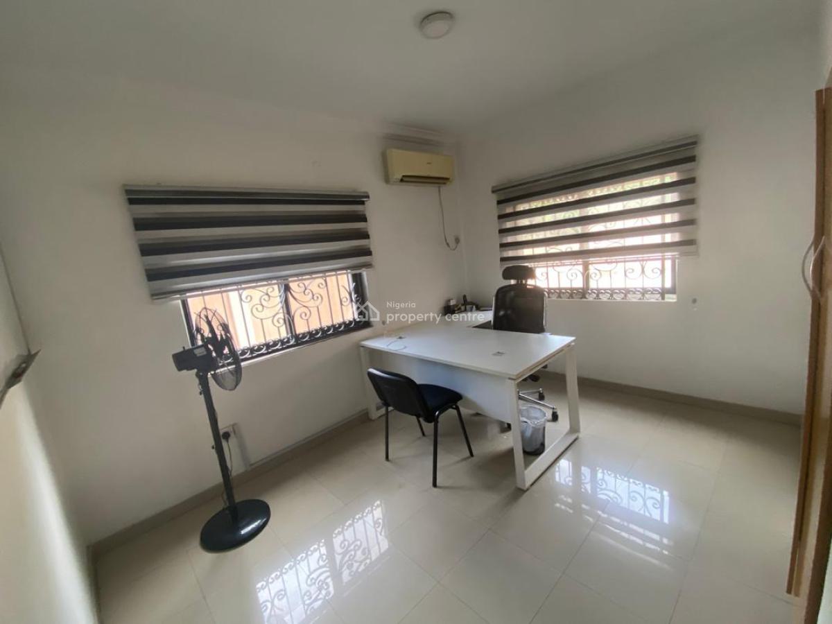 6 Bedroom Detached House with 2 Hedroom Mini Flat Bq, Anthony, Anthony, Maryland, Lagos, Detached Duplex for Rent