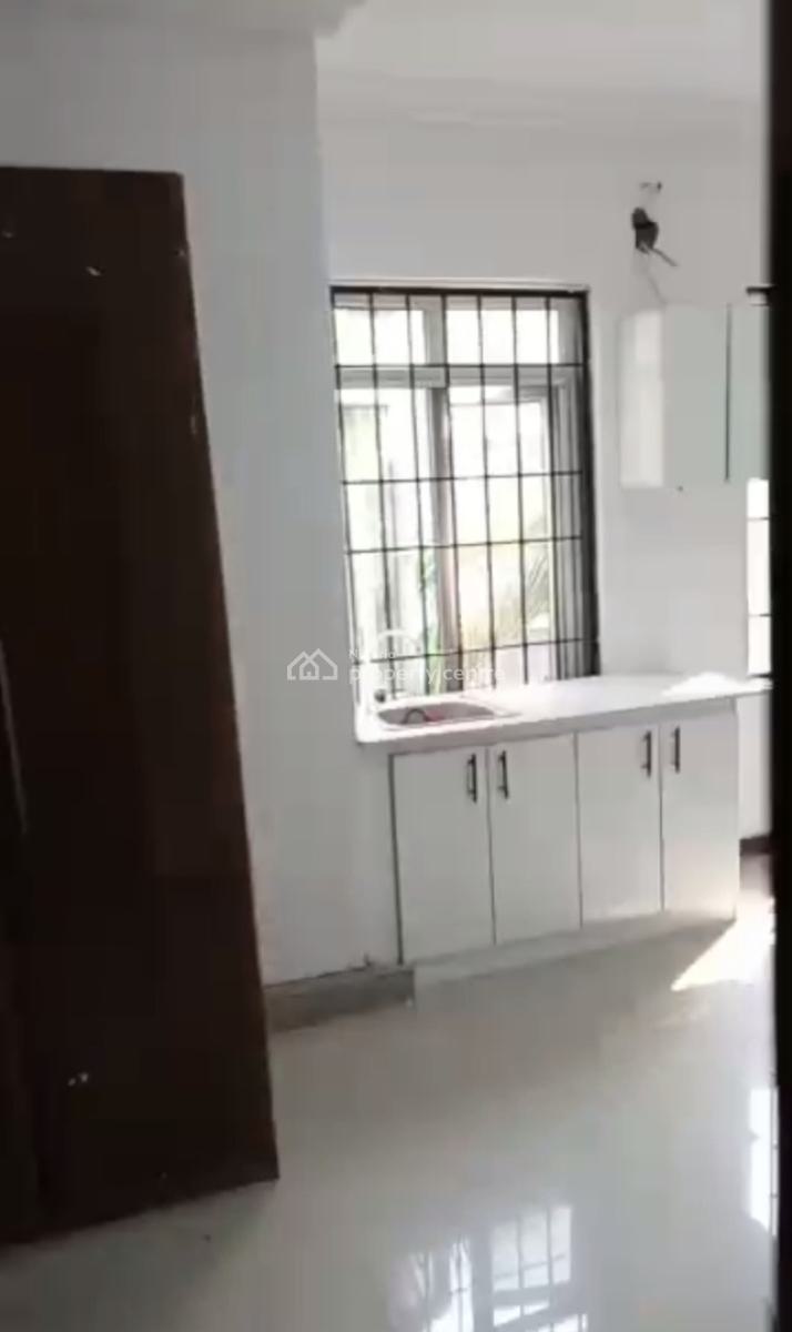 a Spacious Decent Room Studio Apartments, Oniru, Victoria Island (vi), Lagos, Self Contain (single Rooms) for Rent