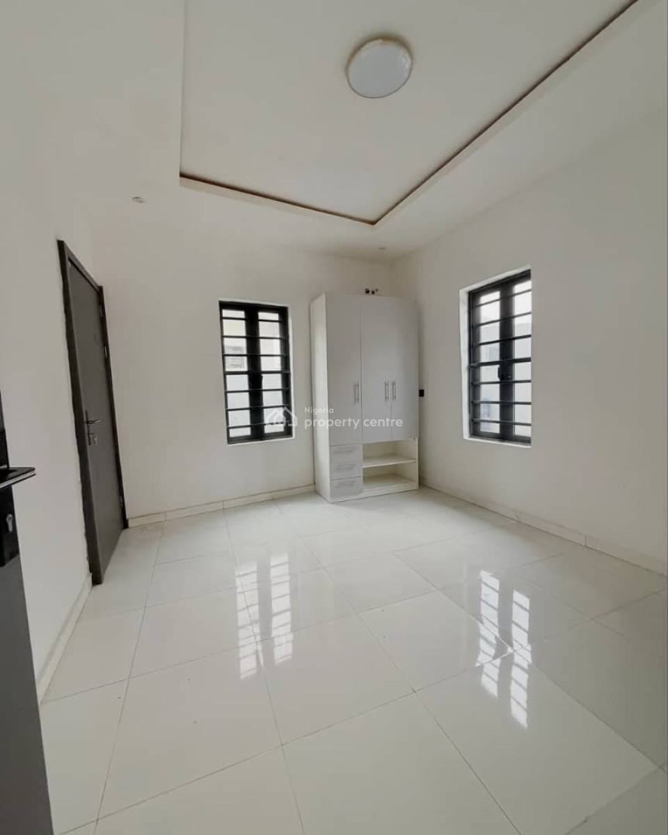 Exquisitely Built 3 Bedroom Apartment in Elite Estate, Gra Phase 2, Magodo, Lagos, Flat / Apartment for Sale