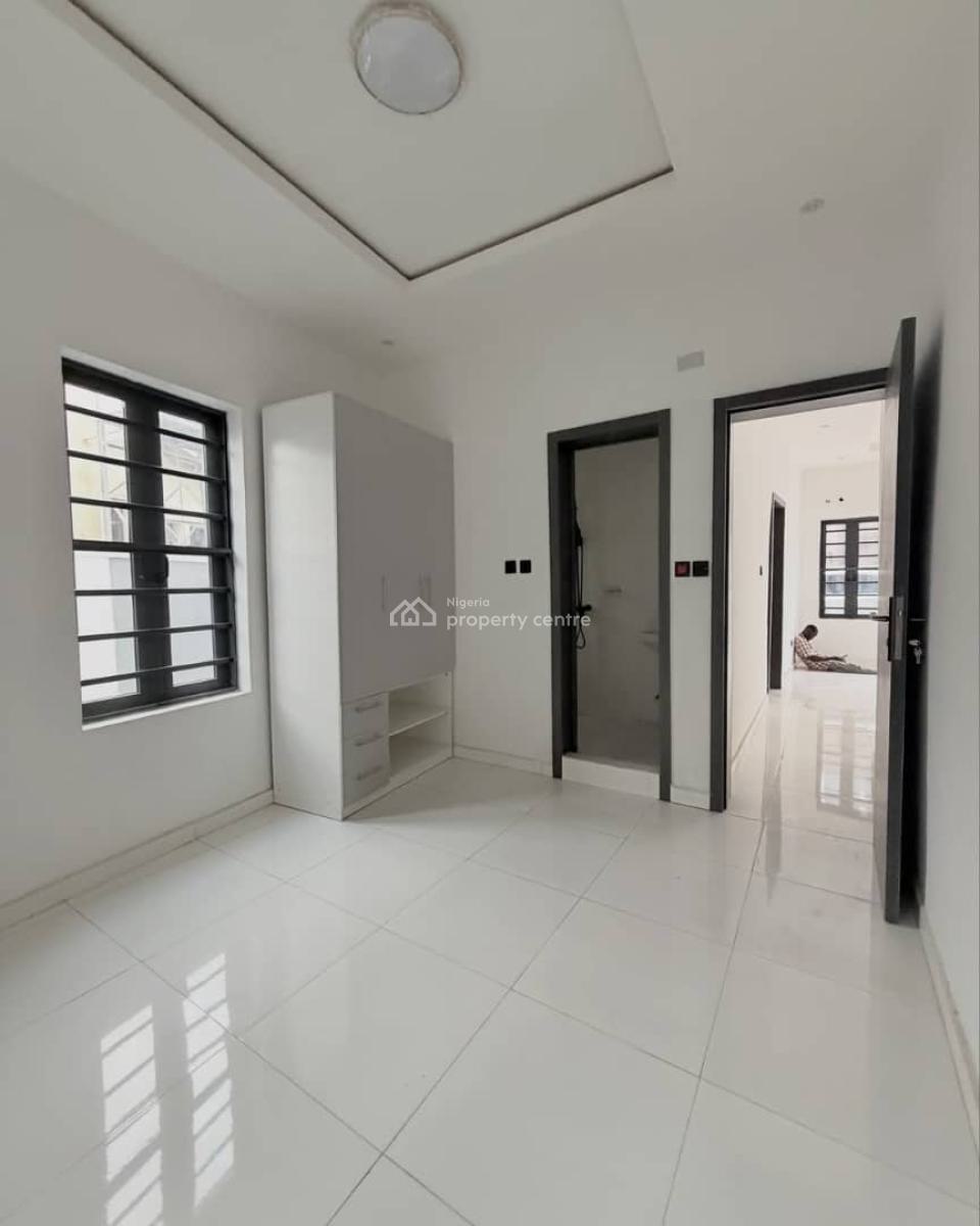 Exquisitely Built 3 Bedroom Apartment in Elite Estate, Gra Phase 2, Magodo, Lagos, Flat / Apartment for Sale