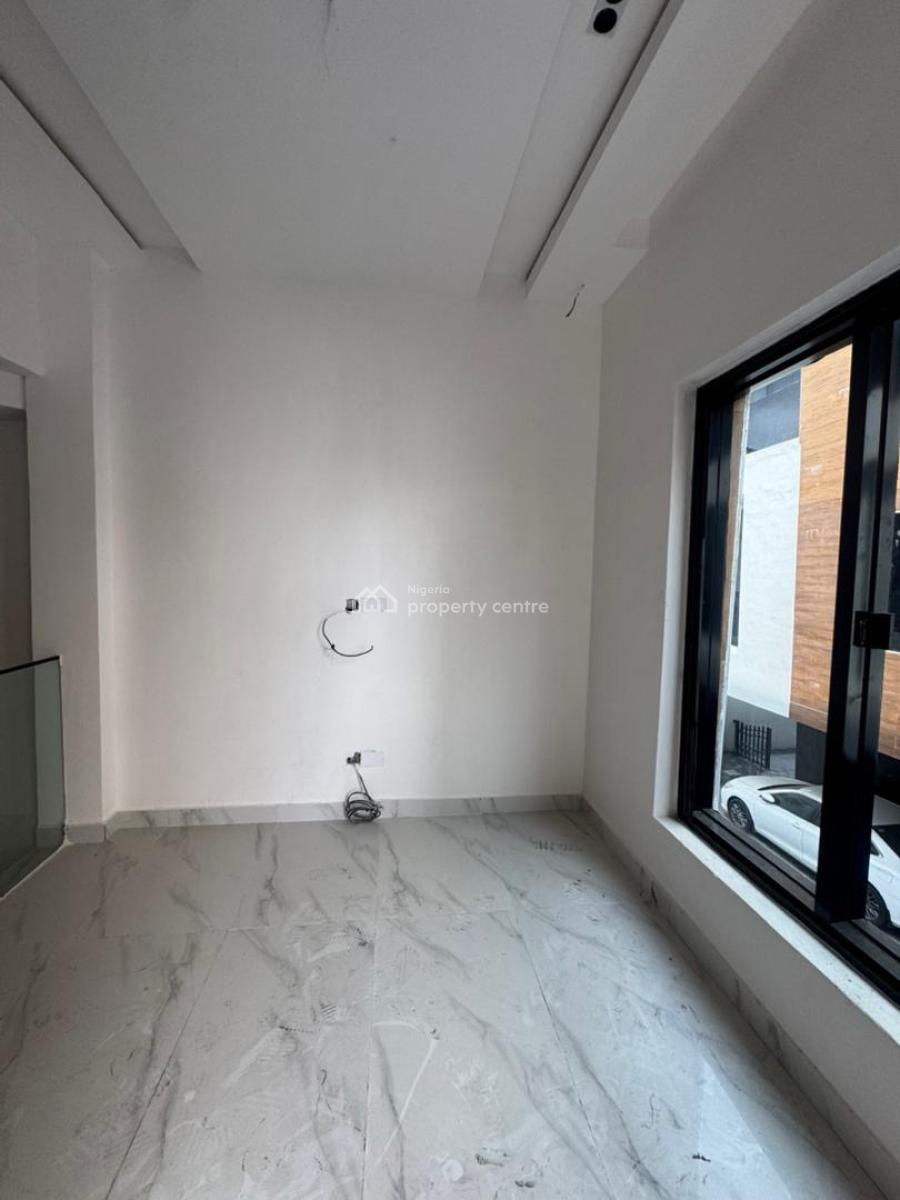 Beautiful Massive 4 Bedroom Terrace Duplex with a Swimming Pool, Luxurious 4 Bedroom in a Secured Environment, Lekki Phase 1, Lekki Phase 1, Lekki, Lagos, Terraced Duplex for Sale