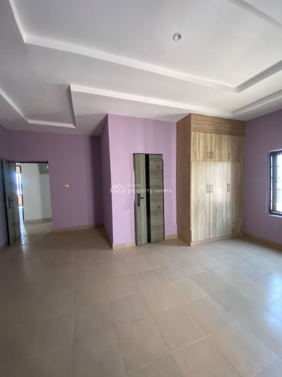 Luxury 3 Bedroom Flat in a Secured Compound and on a Tarred Road, Durumi, Abuja, Block of Flats for Sale