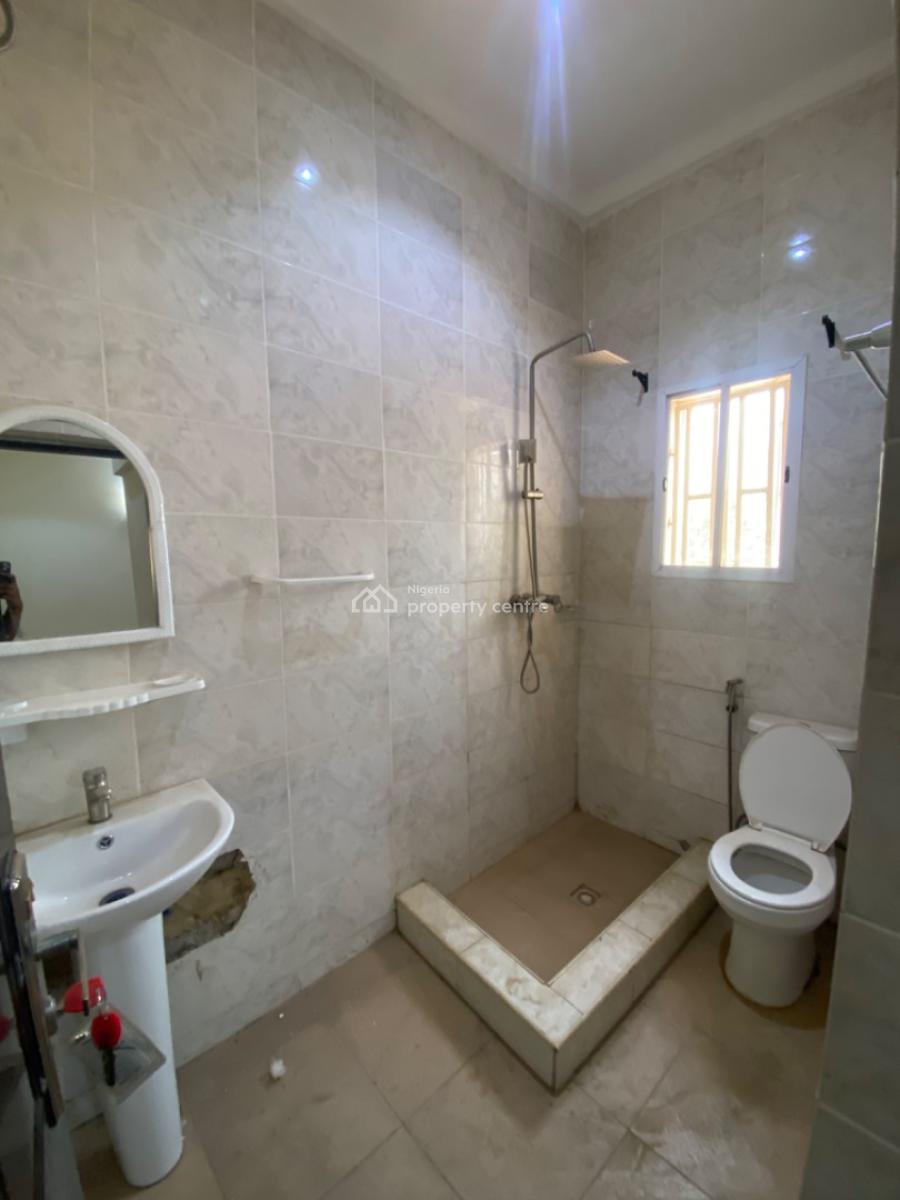 Luxury 2 Bedroom Flat in a Clean Compound, Durumi, Abuja, Flat / Apartment for Rent