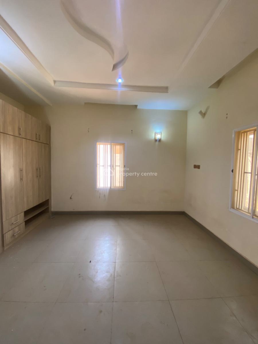 Luxury 2 Bedroom Flat in a Clean Compound, Durumi, Abuja, Flat / Apartment for Rent