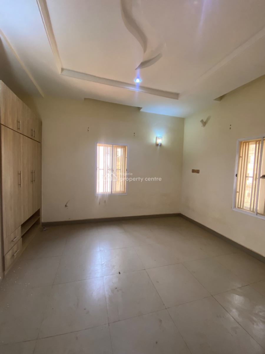Luxury 2 Bedroom Flat in a Clean Compound, Durumi, Abuja, Flat / Apartment for Rent