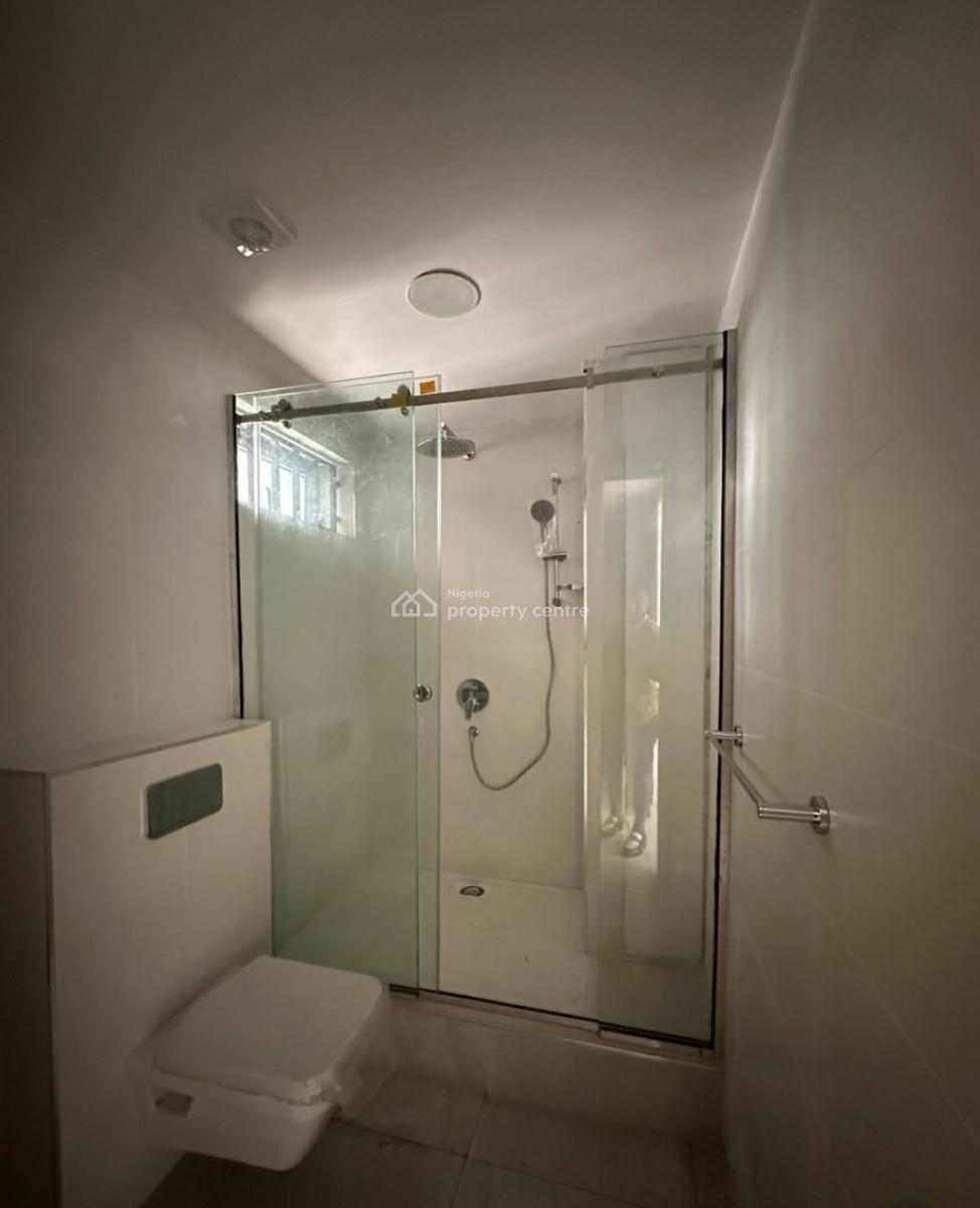 Newly Built and Serviced with 24/7 Power Supply 2 Bedroom En-suite Fla, Lekki Phase 1, Lekki, Lagos, Flat / Apartment for Rent