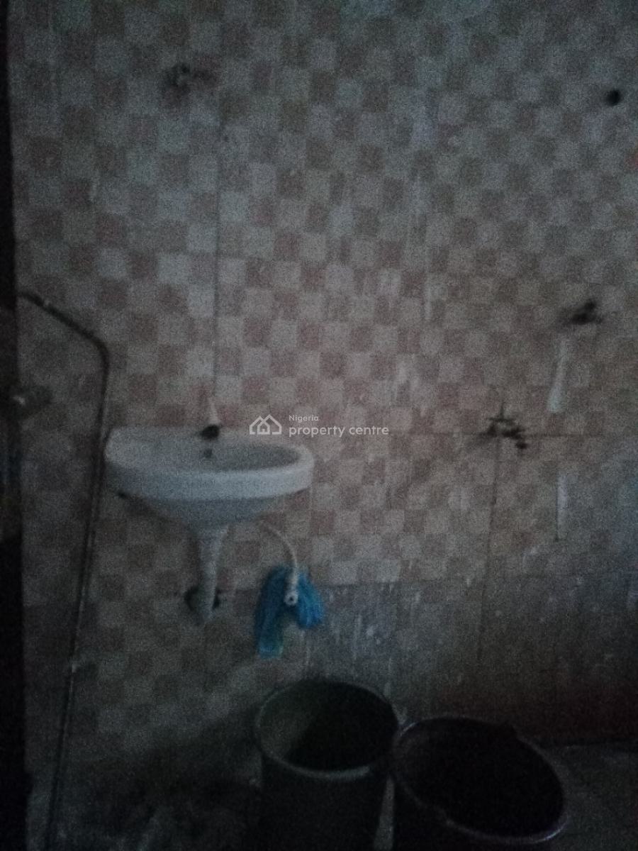 Newly Renovated 2 Bedroom Apartment with Spacious Living Room, Green Villa Estate, Badore, Ajah, Lagos, Flat / Apartment for Rent