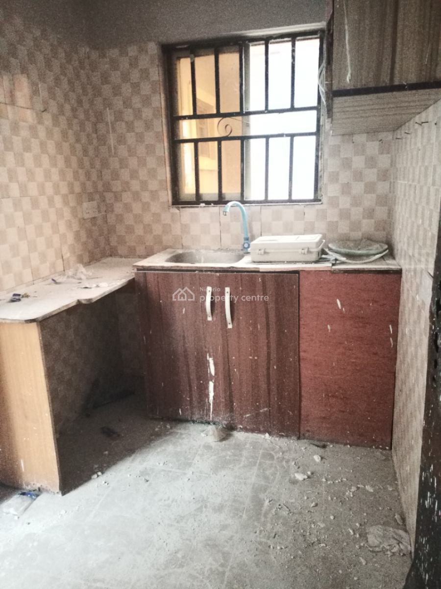 Newly Renovated 2 Bedroom Apartment with Spacious Living Room, Green Villa Estate, Badore, Ajah, Lagos, Flat / Apartment for Rent