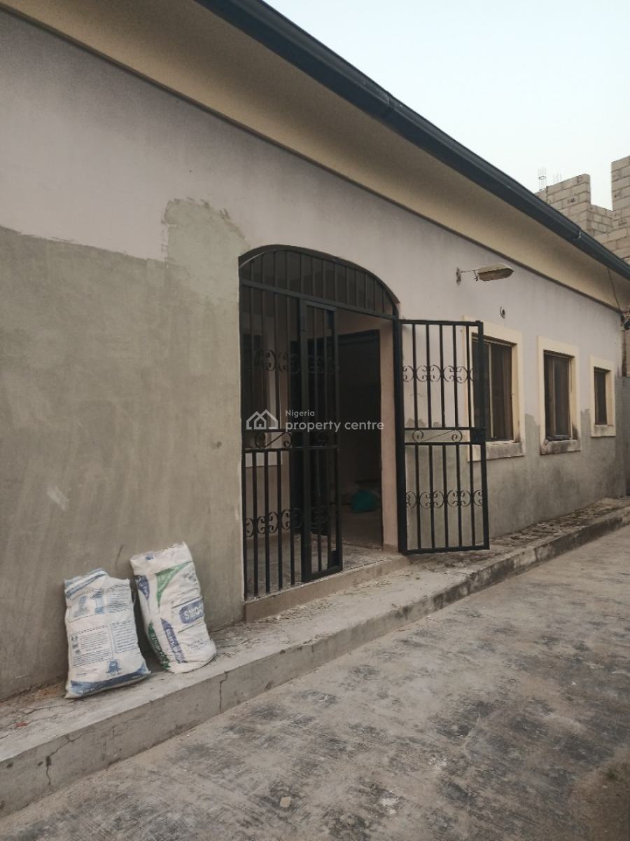 Newly Renovated 2 Bedroom Apartment with Spacious Living Room, Green Villa Estate, Badore, Ajah, Lagos, Flat / Apartment for Rent