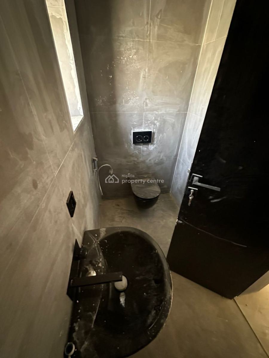 3 Bedroom Terraced Duplex  2 Living Rooms & 1 Bq, Idu Industrial, Abuja, Terraced Duplex for Sale