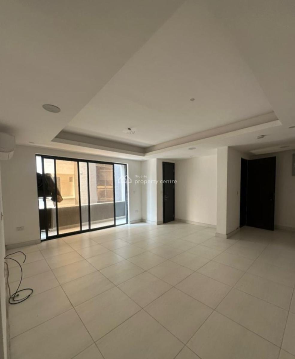 Newly Built and Serviced with 24/7 Power Supply 3 Bedroom En-suite Fla, Lekki Phase 1, Lekki, Lagos, Flat / Apartment for Rent