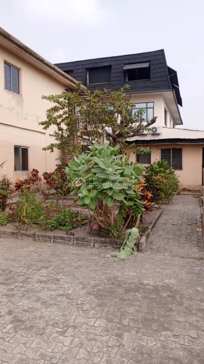 1,343.50sqm Warehouse Along Monastery Road Sangotedo, Monastery Road, Sangotedo, Ajah, Lagos, Warehouse for Sale