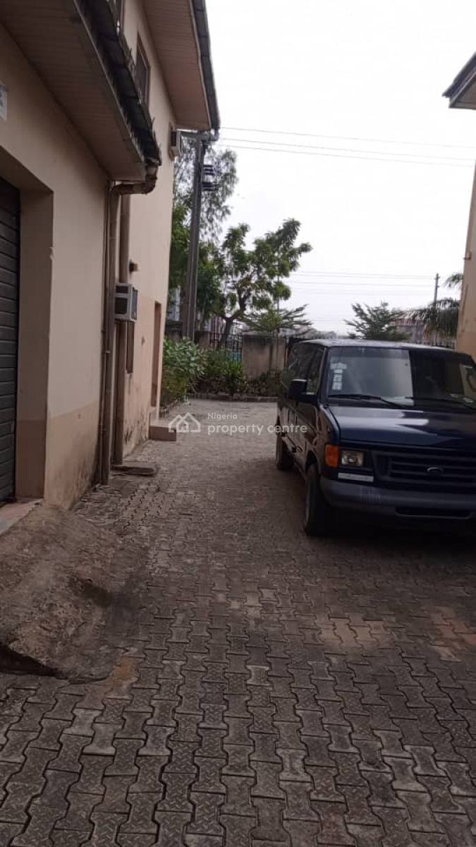 1,343.50sqm Warehouse Along Monastery Road Sangotedo, Monastery Road, Sangotedo, Ajah, Lagos, Warehouse for Sale