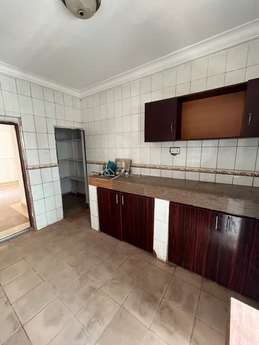 Standard 3 Bedroom Bungalow Alone in The Compound, Inside an Estate Along Sunnyvale Expressway, Tarred Road All Through, Galadimawa, Abuja, Semi-detached Bungalow for Rent