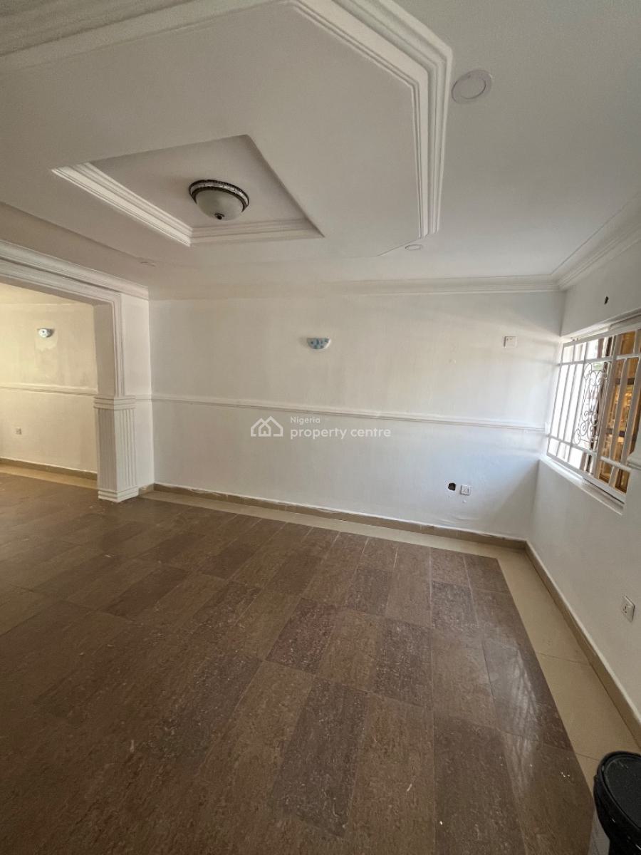 Standard 3 Bedroom Bungalow Alone in The Compound, Inside an Estate Along Sunnyvale Expressway, Tarred Road All Through, Galadimawa, Abuja, Semi-detached Bungalow for Rent