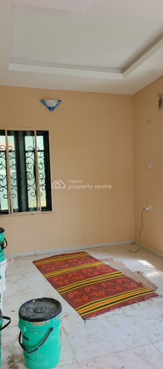 2bedroom Flat, Powerline Estate, Magboro, Ogun, Flat / Apartment for Rent
