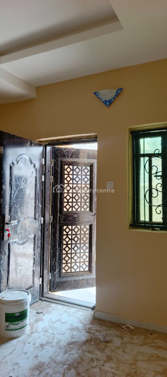 2bedroom Flat, Powerline Estate, Magboro, Ogun, Flat / Apartment for Rent