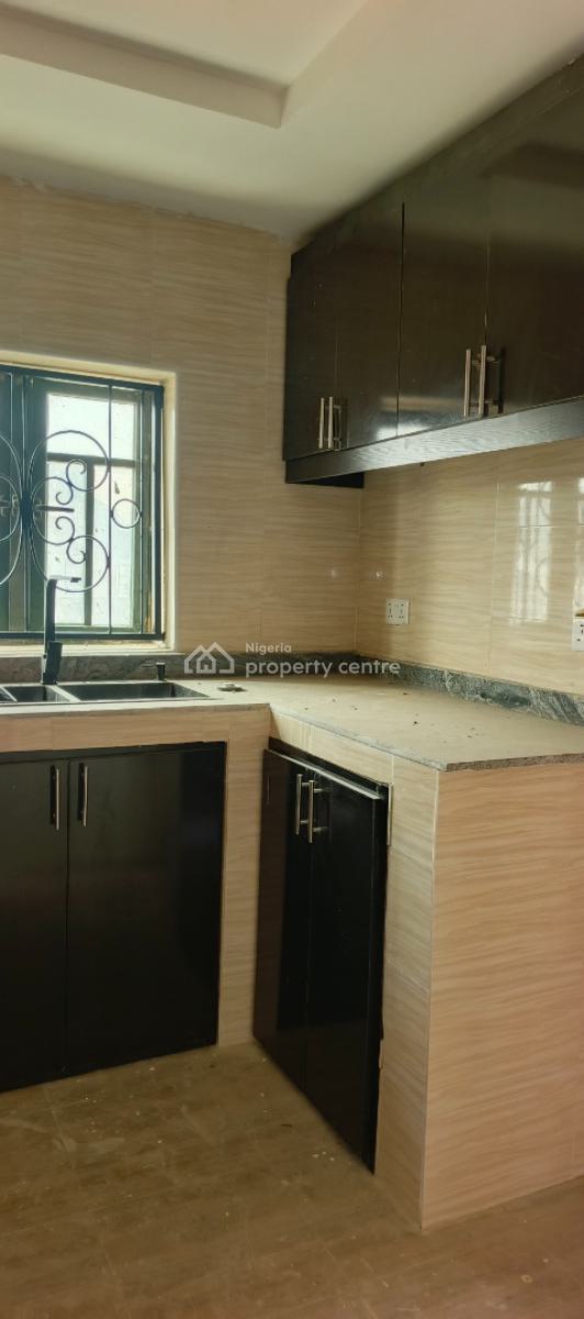2bedroom Flat, Powerline Estate, Magboro, Ogun, Flat / Apartment for Rent