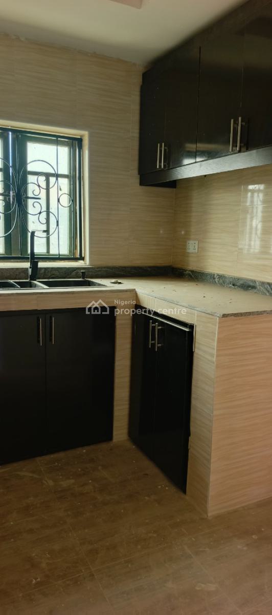 2bedroom Flat, Powerline Estate, Magboro, Ogun, Flat / Apartment for Rent