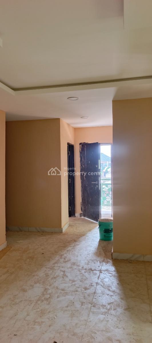 2bedroom Flat, Powerline Avenue, Magboro, Ogun, Flat / Apartment for Rent