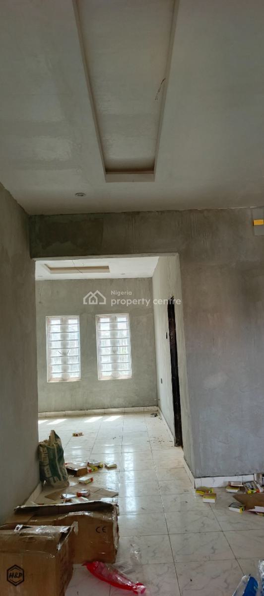 2bedroom Flat, Powerline Estate, Magboro, Ogun, Flat / Apartment for Rent