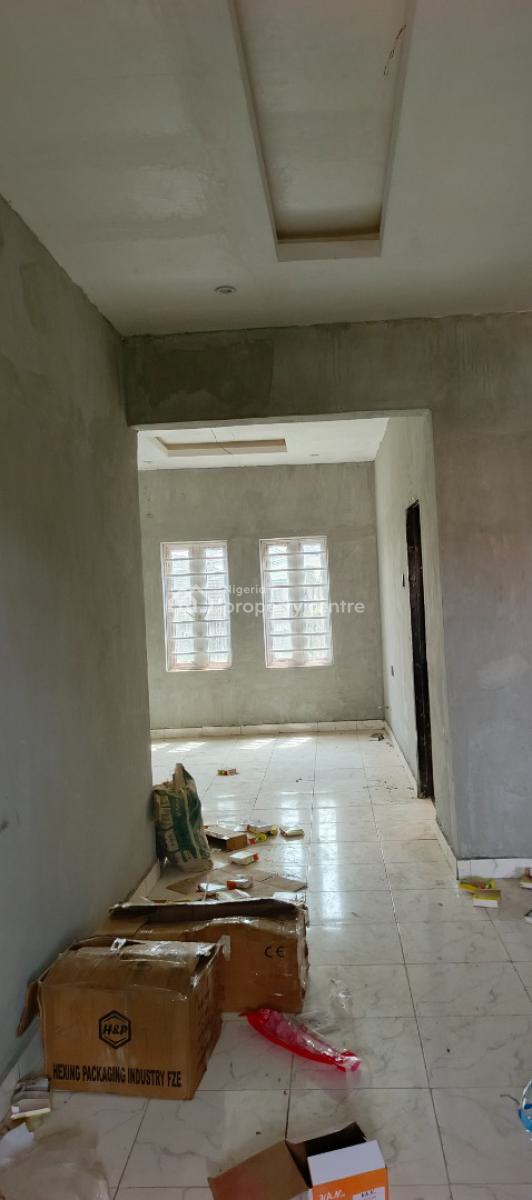 2bedroom Flat, Powerline Estate, Magboro, Ogun, Flat / Apartment for Rent