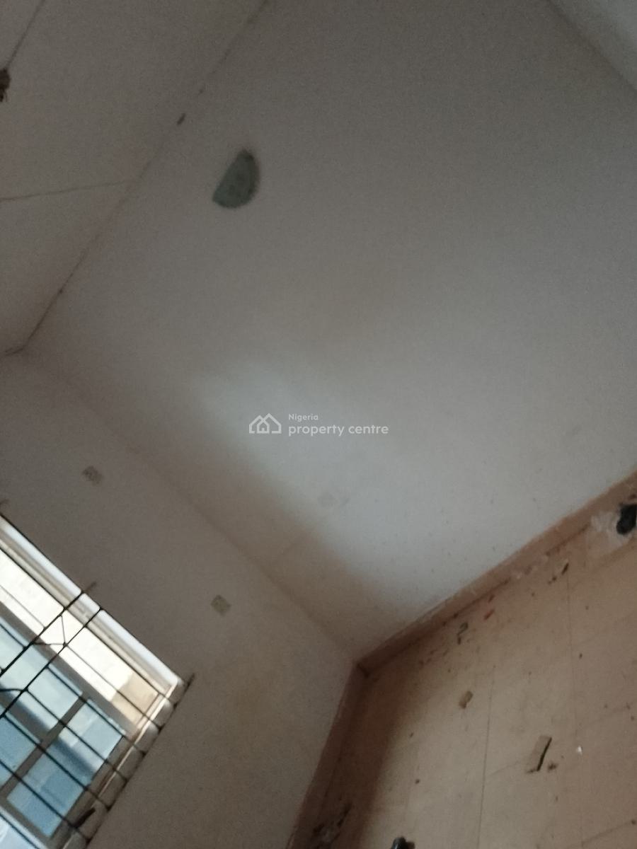 Lovely Room and Parlor, Agunfoye Estate, Igbogbo, Ikorodu, Lagos, Flat / Apartment for Rent